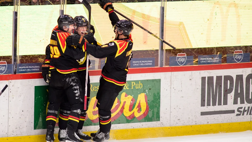 Brynäs har dominerat Skellefteå i spelet fem-mot-fem i semifinalen och ser ut att nå final som nykomling i SHL. 
