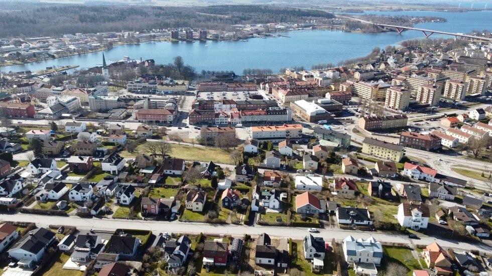Motalas befolkning minskar. Det får nu konsekvenser för kommunen.