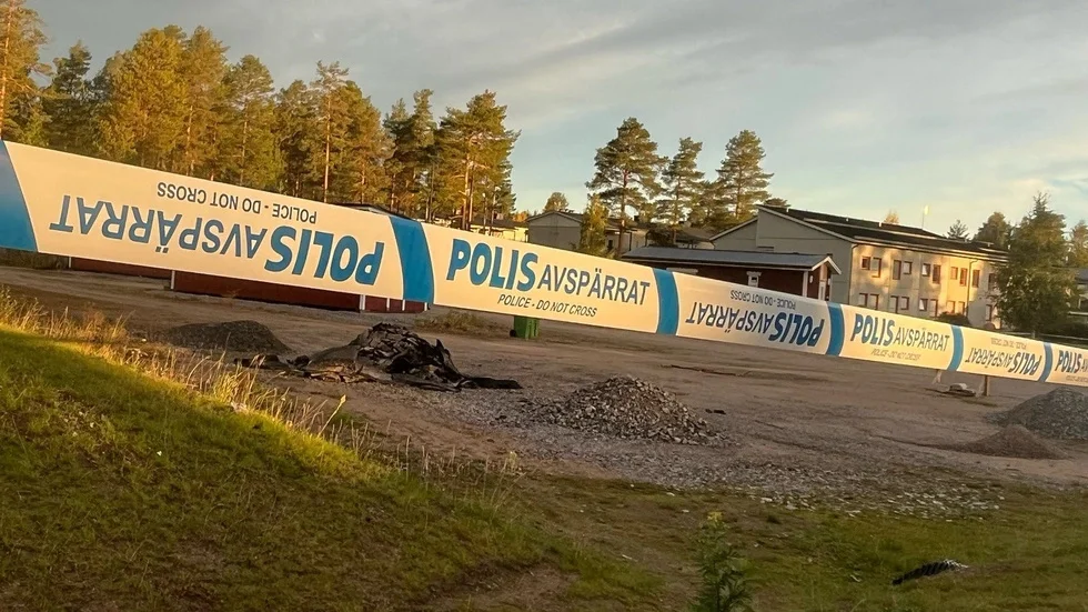  Under natten mot onsdagen hittades en ung man från Kalix död. Polisen utreder nu mord och sju personer är anhållna.
