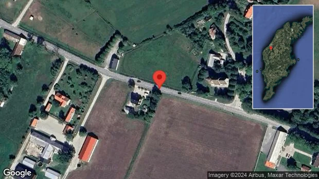 Stopp på väg 142 på grund av singelolycka med en lastbil