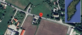 Stopp på väg 142 på grund av singelolycka med en lastbil