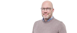 Först välfärd, sedan ishall   
