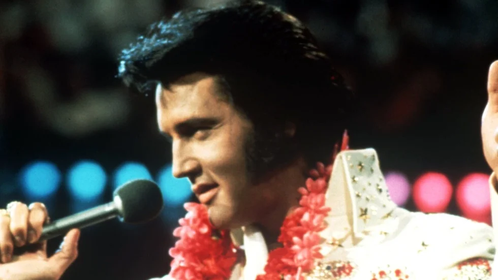 Elvis Presley avled 1977. I november "återuppstår" han som avatar på en turné som har premiär i London.