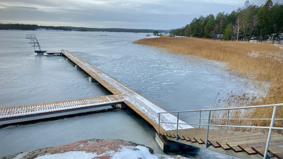 Blir Jogersöbadet granne med en undervattenspark? Det påstod i alla fall Oxelösunds kommun i ett utspel den 1 april.