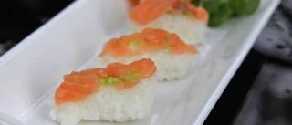 Japansk sushi är mer riskonst än rå fisk
