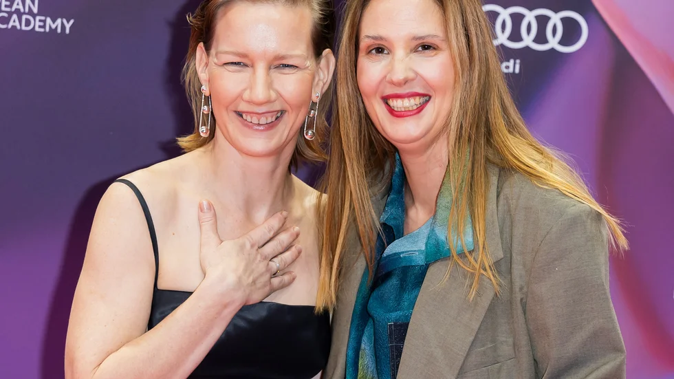 Skådespelaren Sandra Hüller och regissören Justine Triet fick ta emot priser flera på European Film Awards-galan i Berlin.