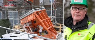 Efter svåra hissolyckan – facket håller tyst minut i Enköping