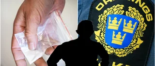Bar påse med kokain i midjeväska – döms av tingsrätten