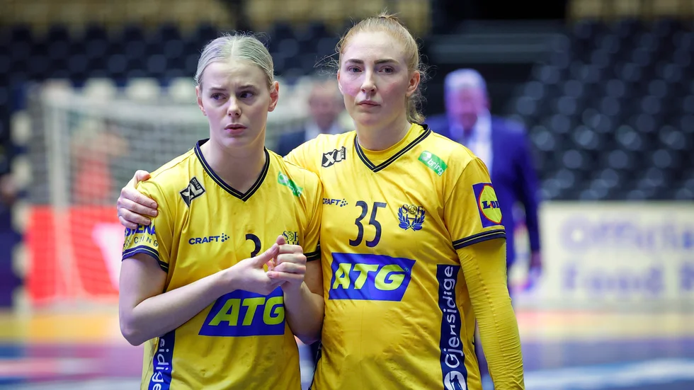 Deppigt för Sverige efter förlusten mot Frankrike i VM-semifinalen.