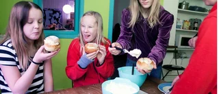 Goda semlor och svåra frågor