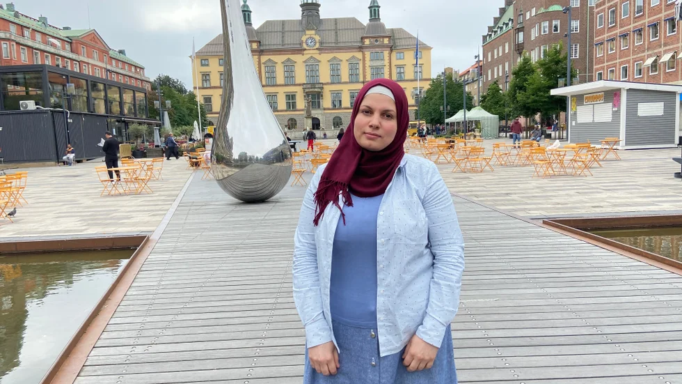 Hiba Alammarin erbjuder företag sina tjänster som managementkonsult.
