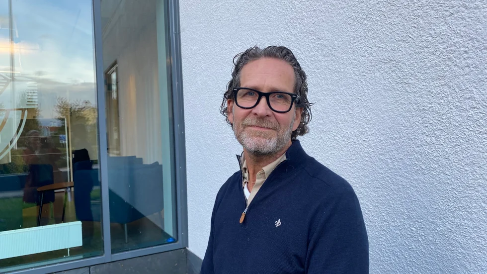 Fredrik Lindwall i Centerpartiet vill att Jakob Styrenius ska rösta i EU-valet för att säkra den fria pressen i framtiden. 