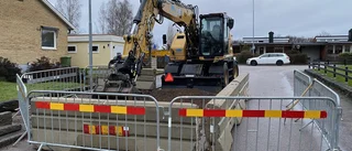 Då beräknar man kunna släppa på vattnet igen efter läckan