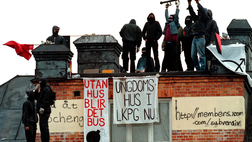 Fredag 17 mars 2000: Westmanska BB ockuperas av 30 ungdomar.
"De var maskerade, bytte ofta kläder och sände signaler till varandra", minns polisen Kenth Almroth.
