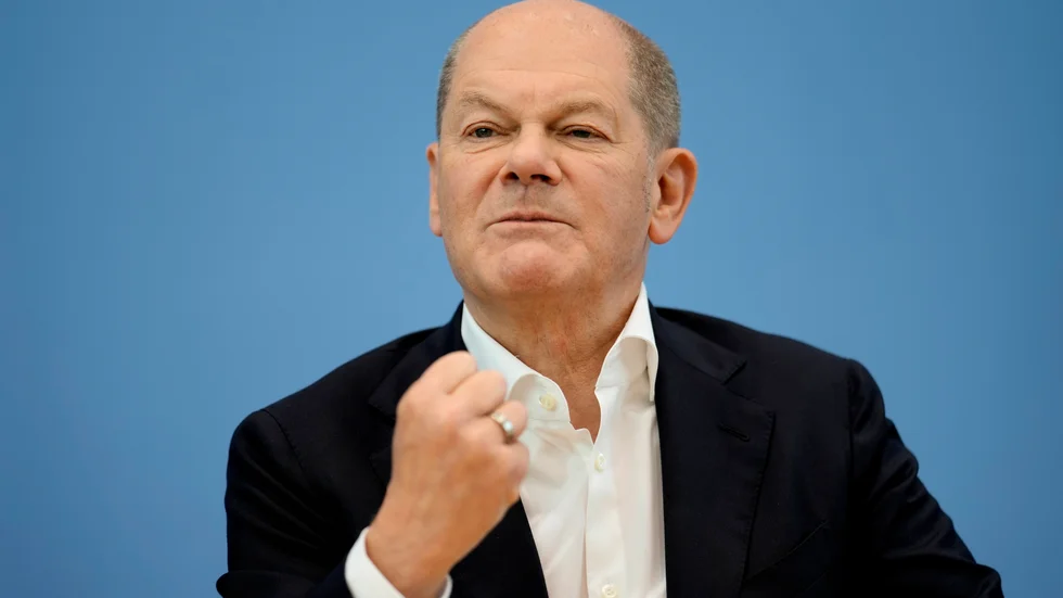 Tyskland och förbundskansler Olaf Scholz uppges storsatsa på produktionen av halvledar. Arkivbild.