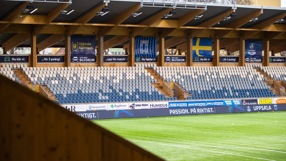 Hot riktades mot anställd hos Sirius efter matchen mot Mjällby på Studenternas IP.