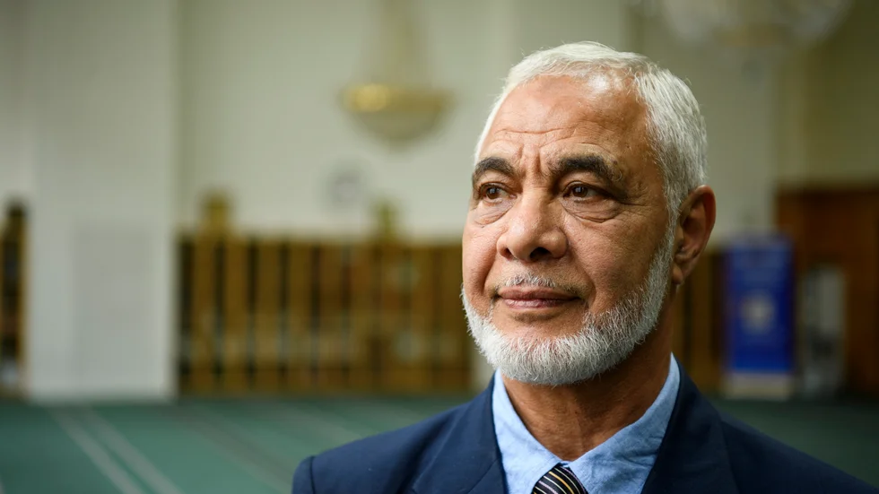 Imamen Mahmoud Khalfi efterlyser dialog och konkreta handlingar för att lugna situationen.