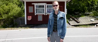 Fortsatta problem för kaféägaren: "Har anställda att tänka på"