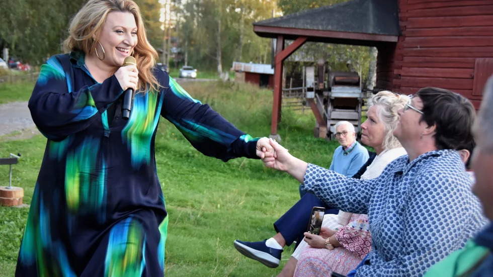Sarah Dawn Finer underhöll många på Hägnan.