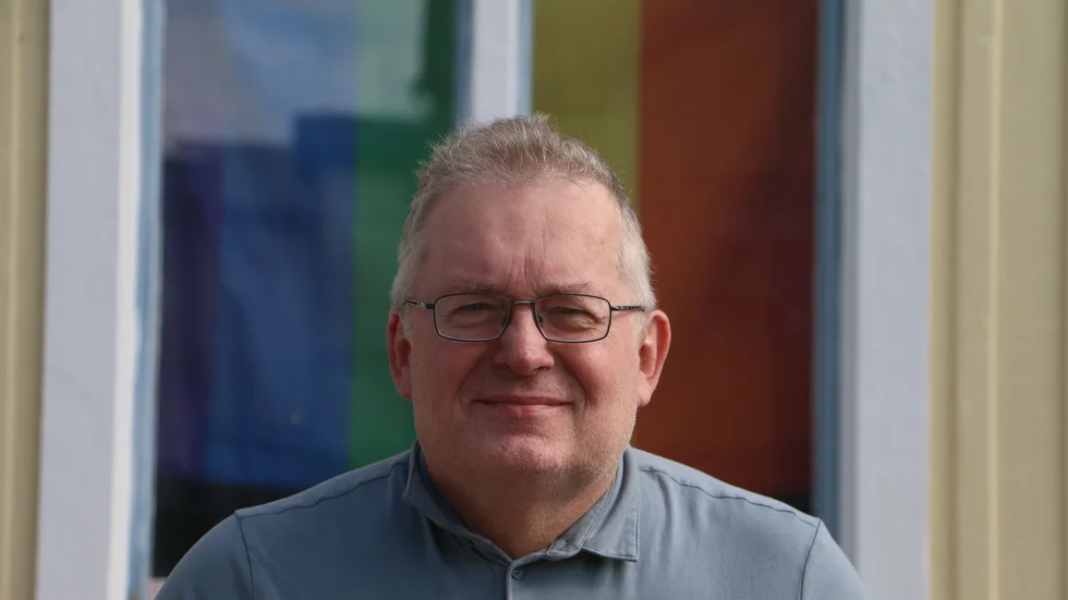 Jimmy Stenman, ordförande för RFSL Piteå Älvdal gläds åt förslaget.