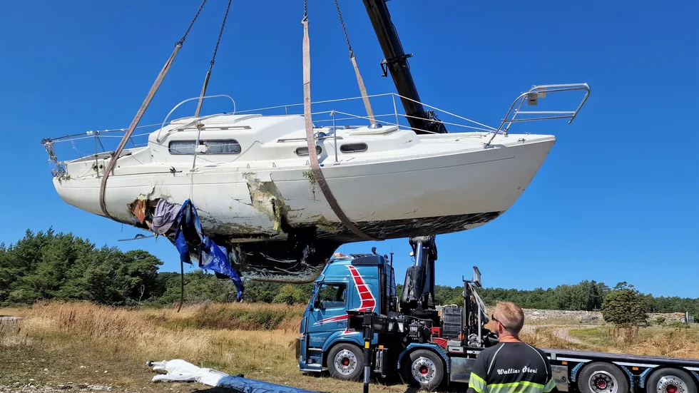 Skadorna på skrovet var så betydande att reparation inte kommer på fråga. Båten har transporterats till återvinning.