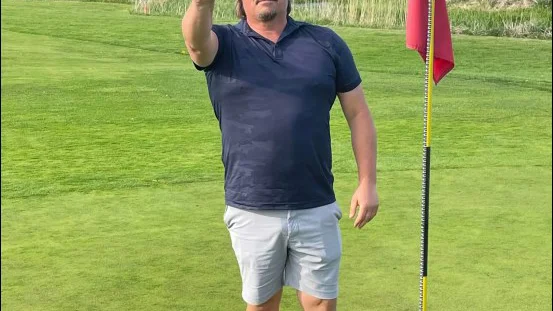 Magnus Blomgren slog till med en hole in one på Friiberghs hål 17.