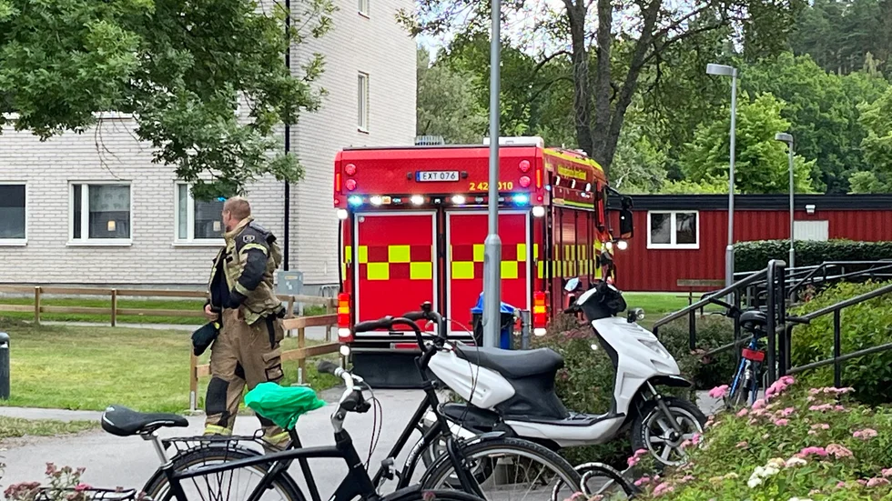 Räddningstjänsten larmades på tisdagseftermiddagen till en befarad brand på Sörgårdsgatan i Skäggetorp.
