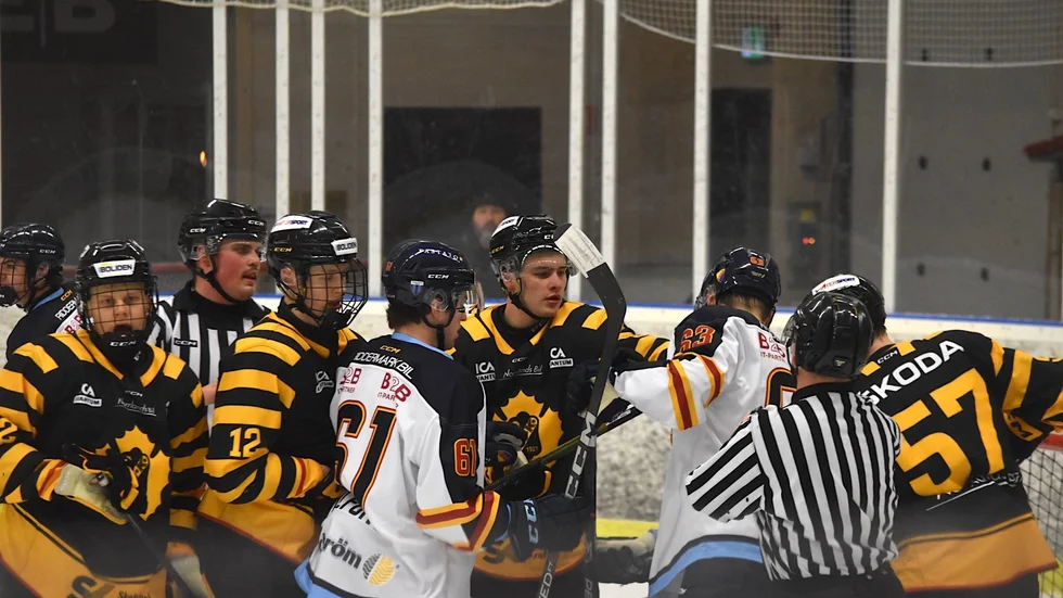 Skellefteå AIK:s J20-lag tog sju av nio poäng på hemmaplan i helgen.