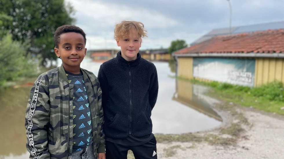 Nati Gelaye och Milo Andersson hade fotbollsträning på planen senast i torsdags förra veckan.