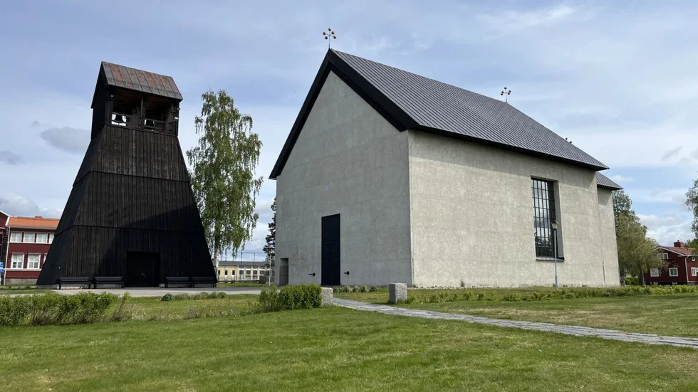Kyrkan i Boliden nomineras till årets vackraste brutalistiska byggnad av föreningen Renoveringsraseriet. Det är en "förhållandevis traditionell kyrkobyggnad med tillhörande klockstapel. Här möts medeltid och 1960-tal i en tilltalande blandning", skriver föreningen på sin hemsida.