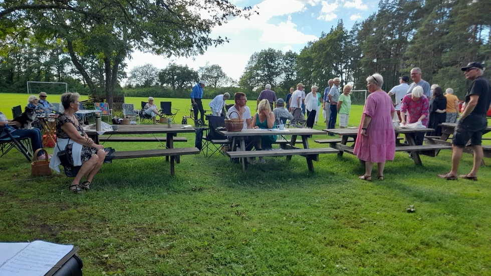 Kaffestund vid vår träff i Lärkparken