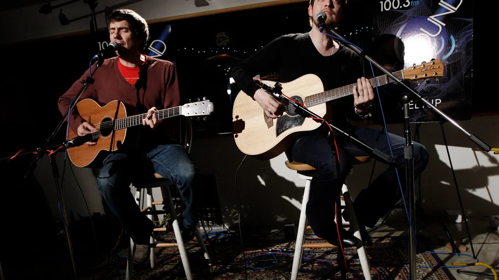Gary Lightbody och Nathan Connolly (bilden) samt Johnny McDaid blir kvar i Snow Patrol när trummisen Jonny Quinn och basisten Paul Wilson lämnar. Arkivbild.