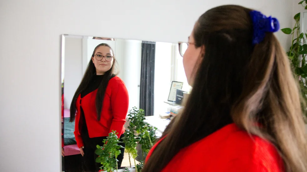 18-åriga May Altizini sitter som ersättare i bildningsnämnden för Centerpatiet och är yngst i Katrineholmspolitiken.
