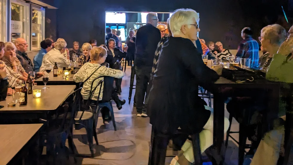 Det blev en festlig seniorkväll på Kalles där skratten avlöste varandra.