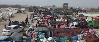 Kaos vid gränsen när afghaner lämnar Pakistan