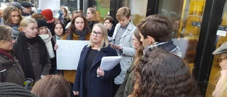 Sista försöket att rädda teaterlinjen