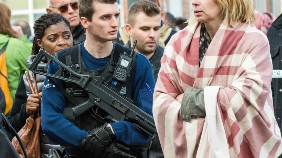 Terror i Bryssel. Olika grupper vill sprida rädsla bland folket.