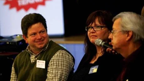 Mats Linder under ett panelsamtal med Gotlänningens chefredaktör Eva Bofride och Håkan Ericsson.