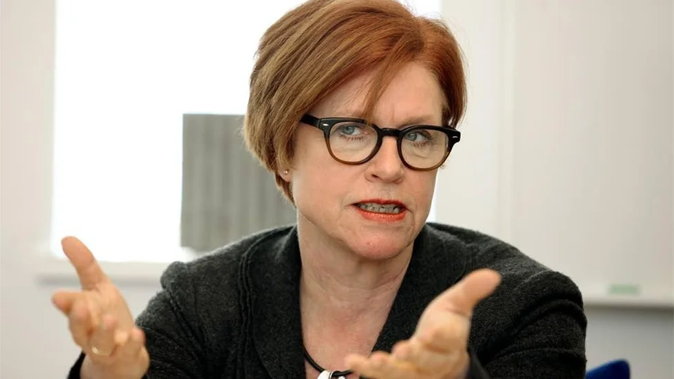 Svar. Cecilia Schelin Seidegård vill ha svar från Fredrik Reinfeldt.