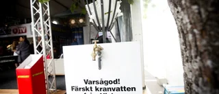 Regionen bjuder bort dricksvattnet - trots bristen