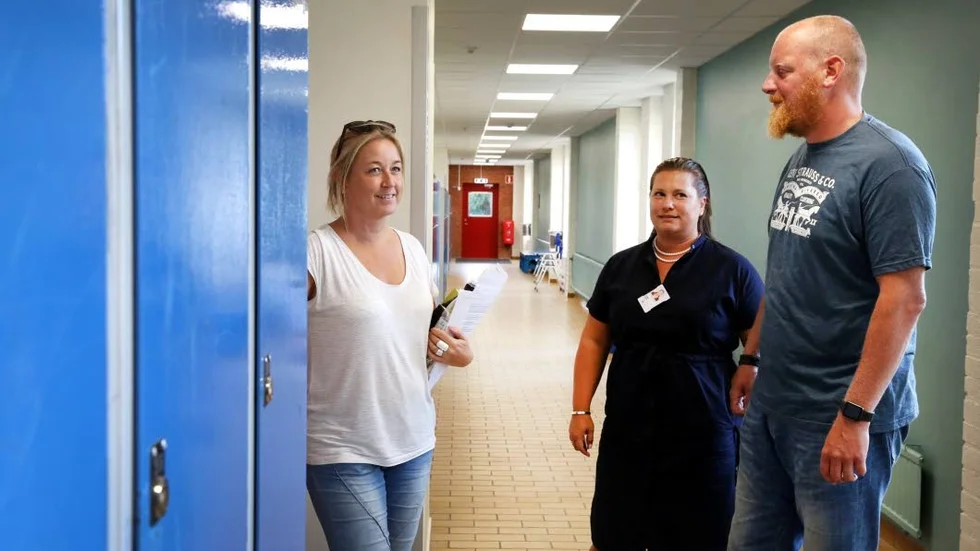 Marie Lehtipalo, bildlärare, Cecilia Tofftén, biträdande rektor och Henric Öhman, matte-, teknik- och fysiklärare vill ha fler kollegor. Både fler lärare men även andra kompetenser som kan avlasta lärarna.