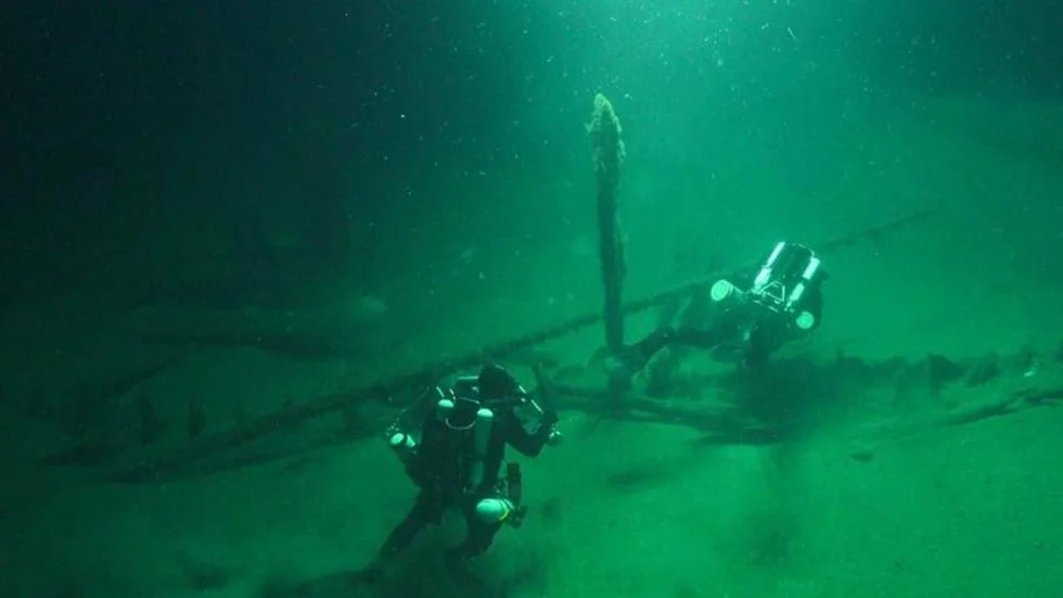Biden är från en dykning i Svarta havet och har inget med helgens olycka utanför Gotland att göra.