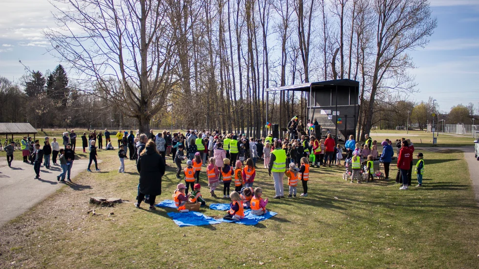 Slottsskolan F-6 firade 40 år under fredagen den 29 april. 