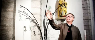 Därför hänger det nya änglar i domkyrkan