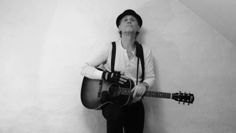 Slowman. Spelar på Kitchen & Table i Visby 25 februari 2017.