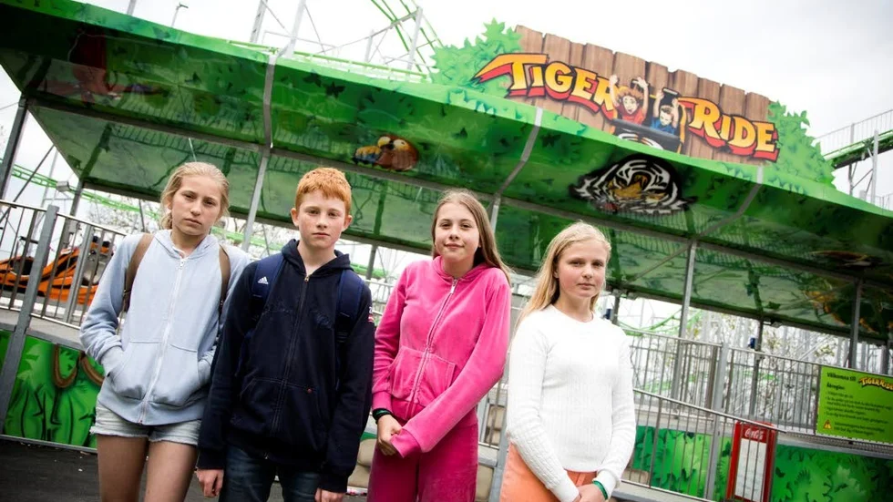 Martina Östman, William Stablund, Evelyn Karlsson och Vendela Carlsson kunde vittna om att två barn blödde efter olyckan.