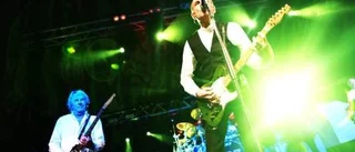 Tung-gungande rockcirkus i stan