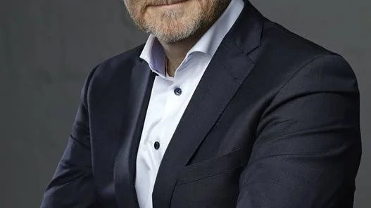 Thomas Erikson ställer in.