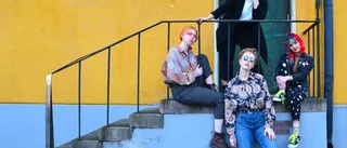 Singelsläpp och turné för Ellaband