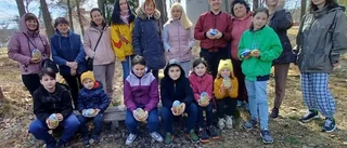 Ukrainska flyktingar bjuds på påskäggjakt – Ukrainska Lillia: "Jag hoppas det här kan flytta barnens fokus"